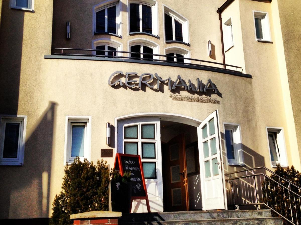 Meyenburg  Germania Hotel Am Schlosspark מראה חיצוני תמונה
